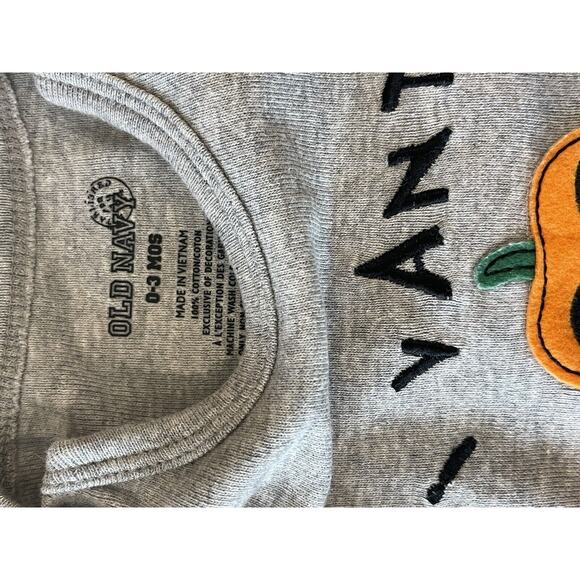 Infant One-Piece‎ Bodysuit from Old Navy Gray 0-3 Months NEW - Picture 6 of 8